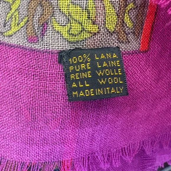 ❌ SOLD! Fendi Hot Pink Wool Scarf with Multicolor Print - Picture 3 of 3